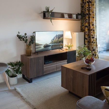 Apartament Sloneczny Kamienica Grochow With Free Parking Варшава Екстер'єр фото